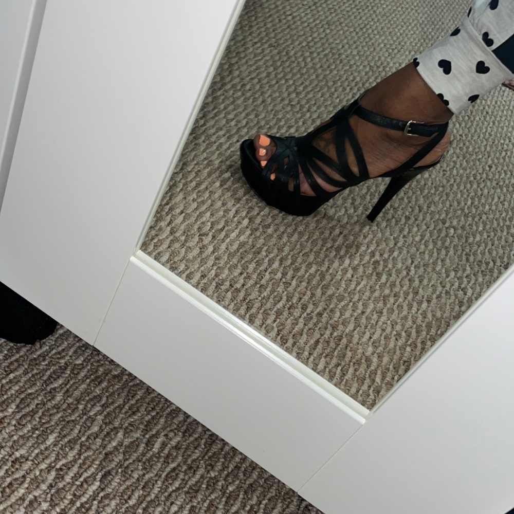Guess heels